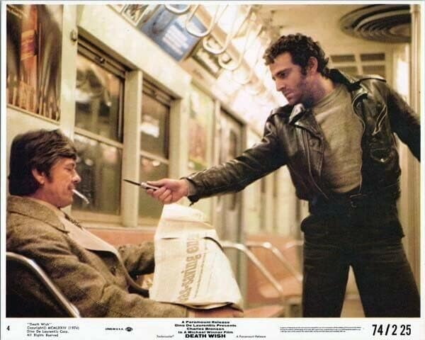 Halálra John Herzfeld pontot kés a dohányzás Charles Bronson a metró 11x14 fotó